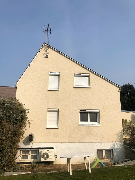 Façade claire et propre après ravalement